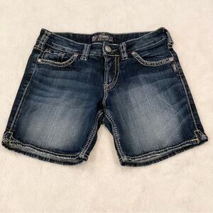 Silver Jeans 27 (US 4) Suki Denim Jeans Shorts Women’s Bermuda Stretch